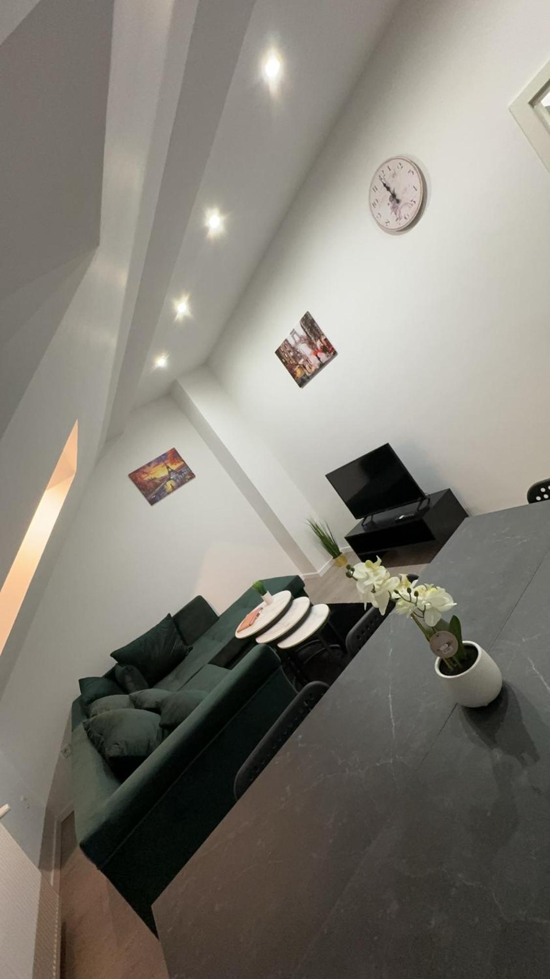 Paris By D&J Apartment'S Altenessen Nord Exterior foto