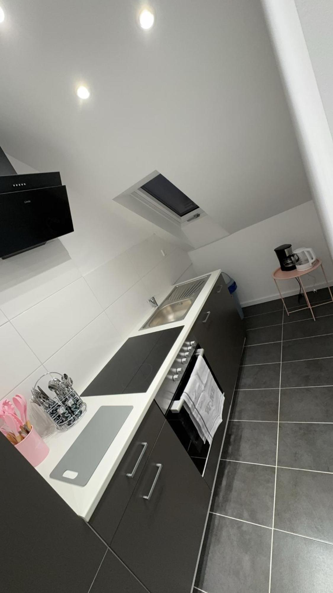 Paris By D&J Apartment'S Altenessen Nord Exterior foto